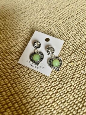 Vintage Heart Stud Earrings – Minimal S925 Silver Posts